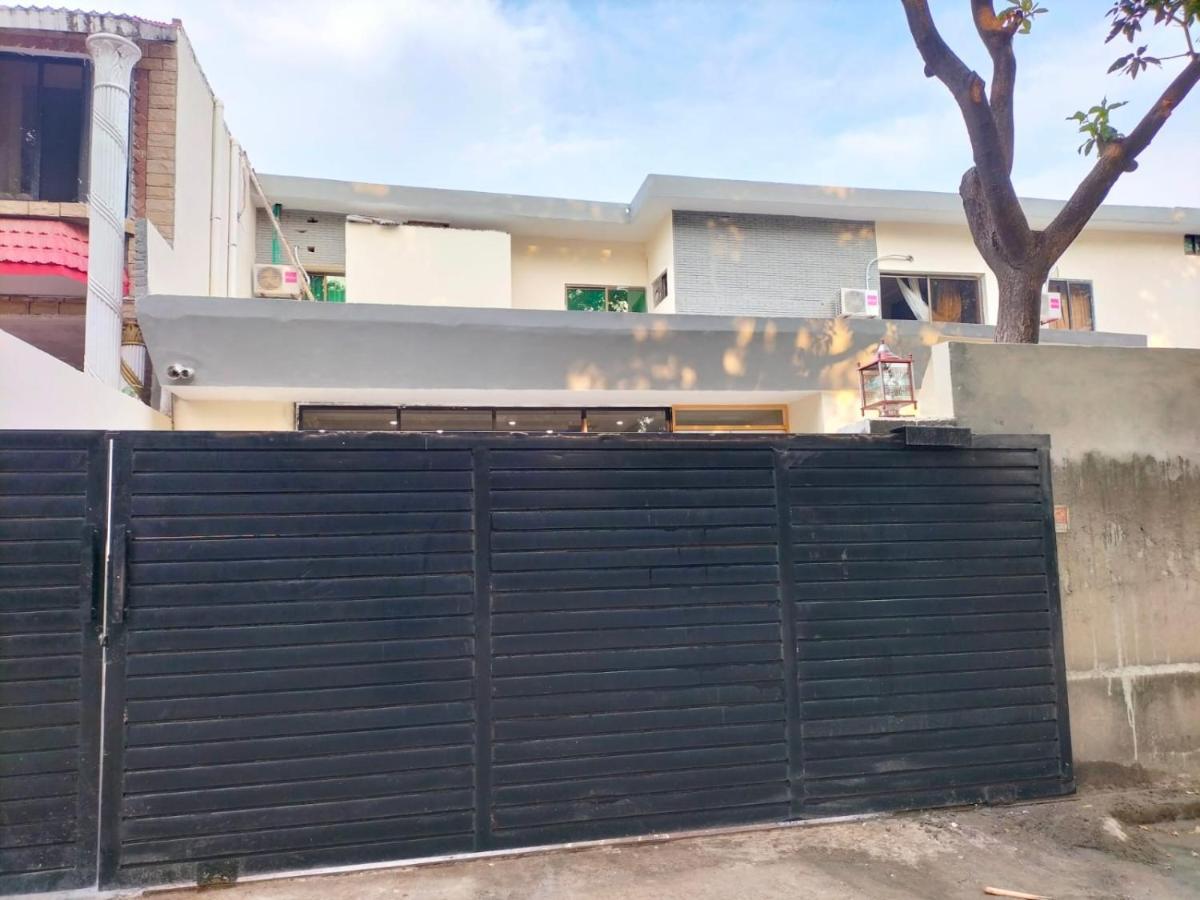 Rose Valet Guest House Islamabad Zewnętrze zdjęcie