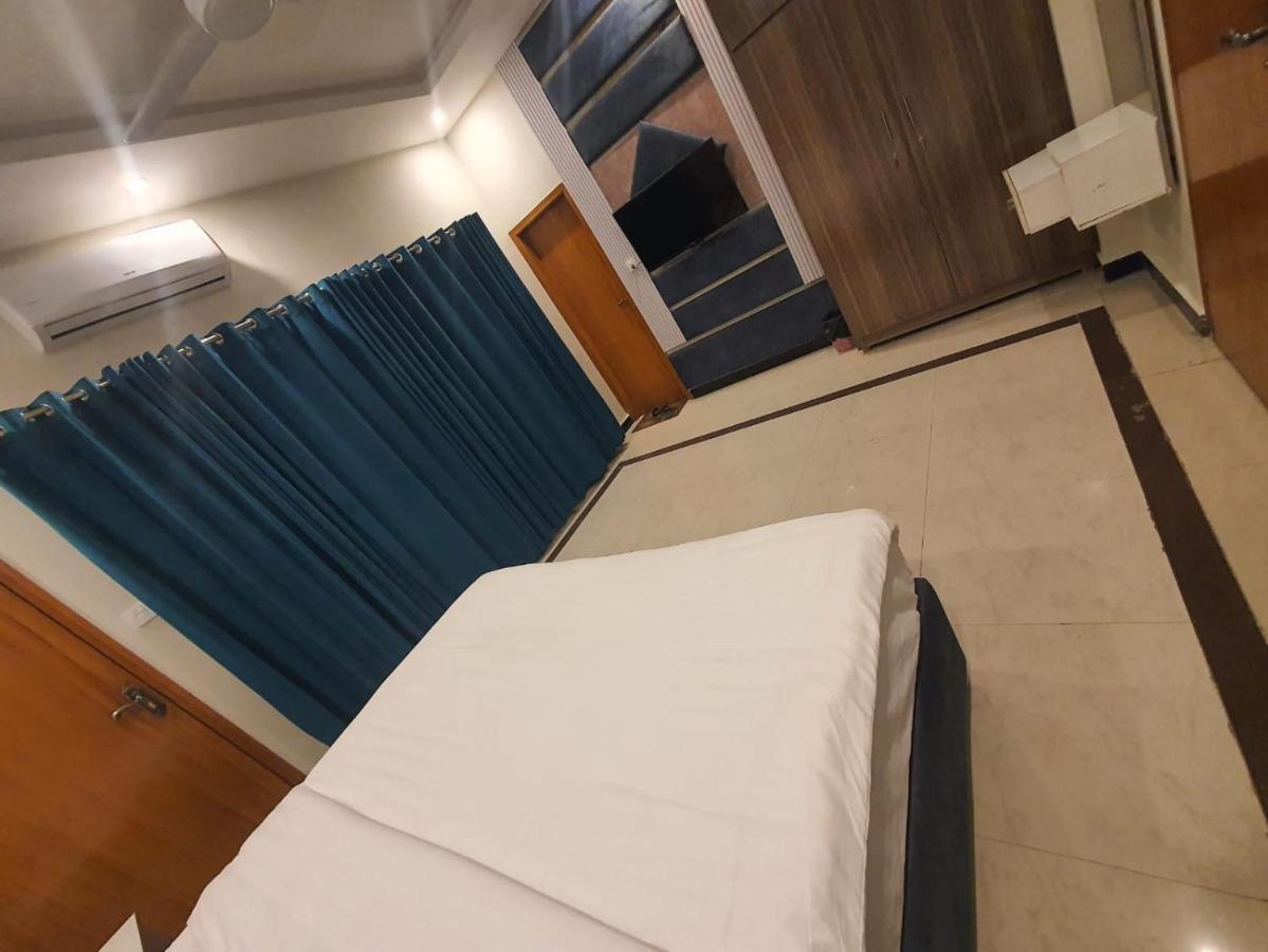 Rose Valet Guest House Islamabad Zewnętrze zdjęcie